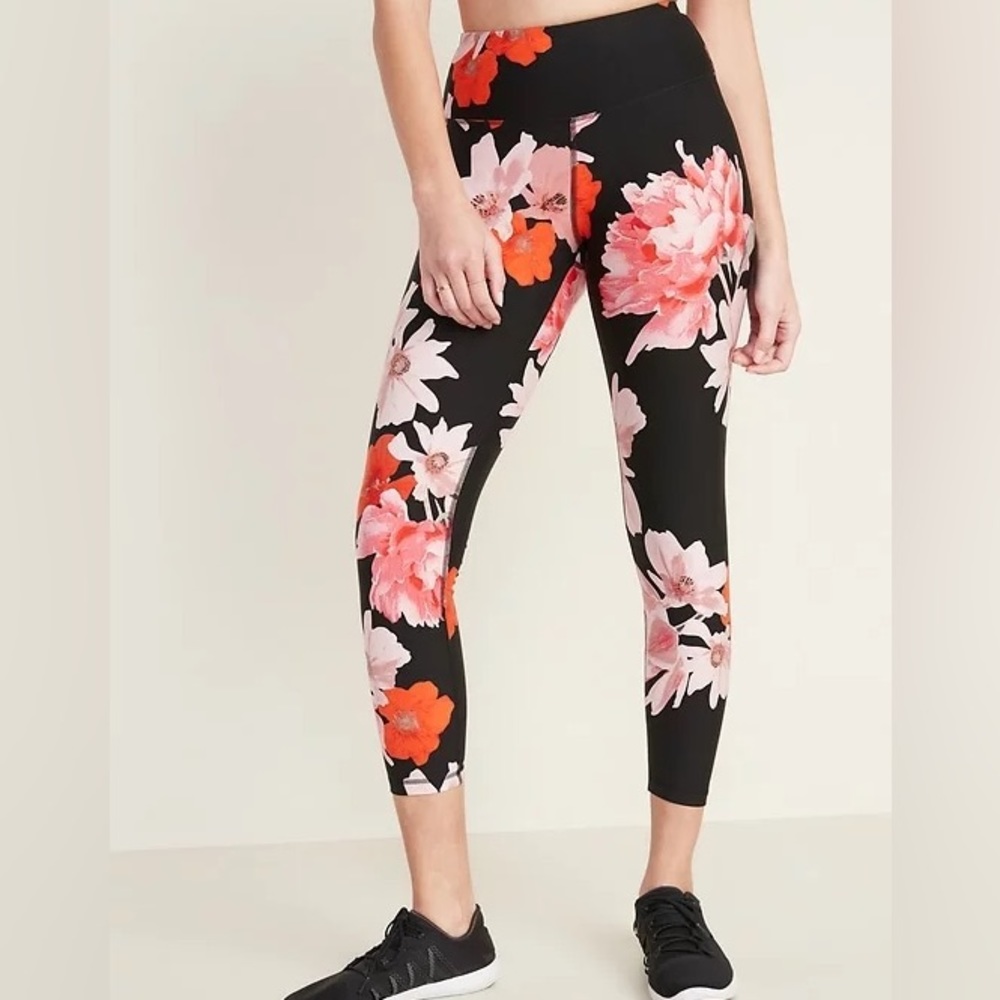 Old Navy High-Waisted Elevate 7/8-Length Floral Compression Leggings